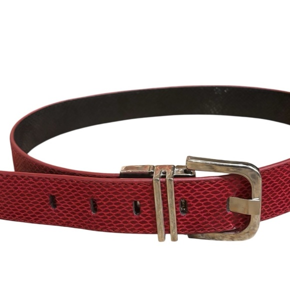 White House Black Market red & black reversible belt size Small - Picture 4 of 7
